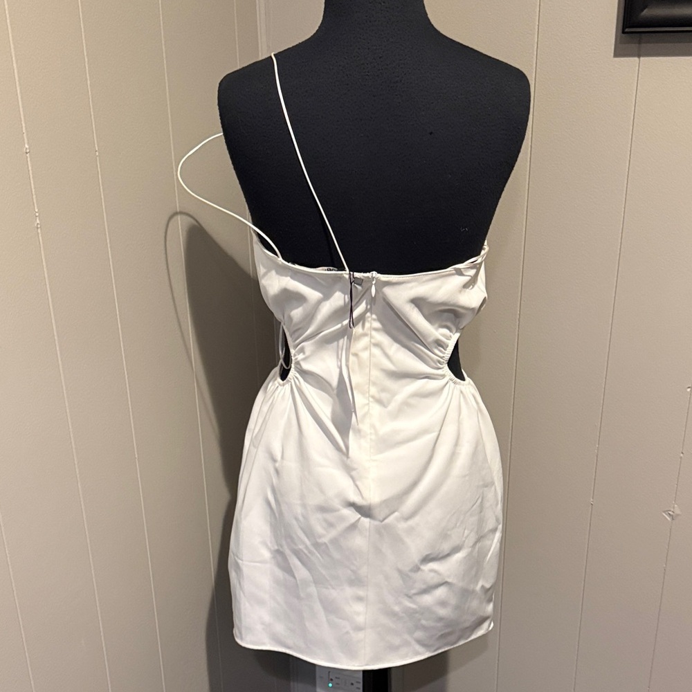 B36 Zara Women’s Medium White One-Shoulder Mini Dress with Dual Thin Straps - Picture 5 of 8